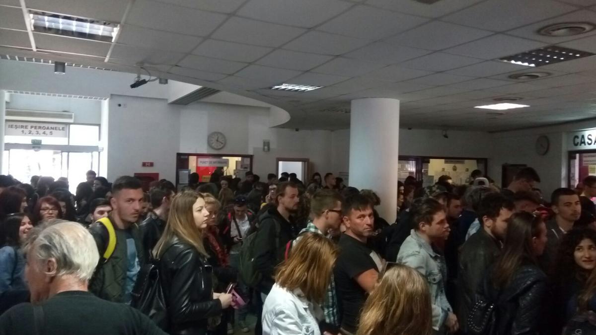 aglomeratie_gara_2_88598200