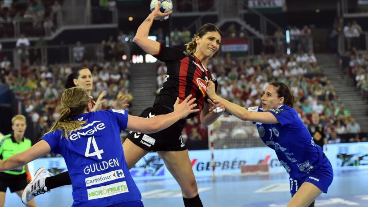 agerpres_9801431_35136900