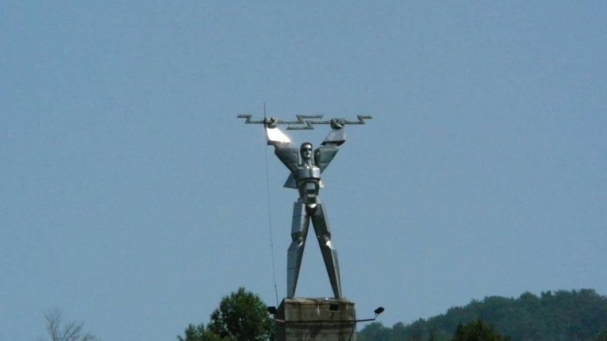 vidraru_prometeu_statuie_hidroelectrica_24657600