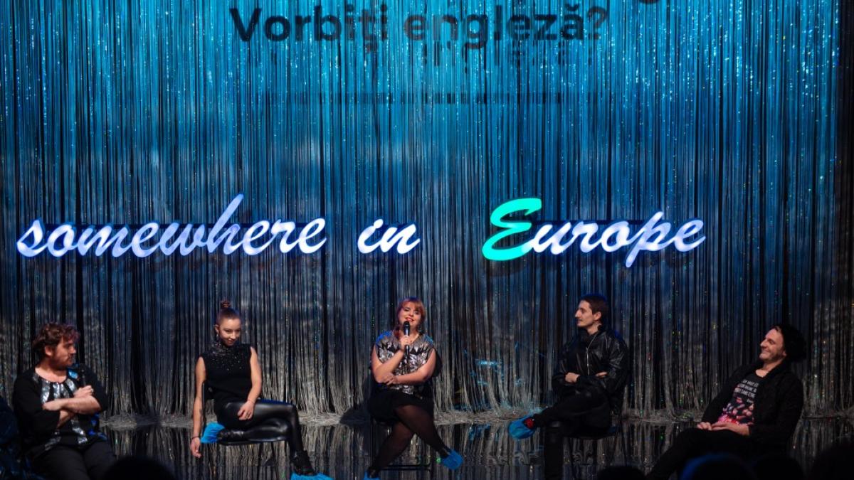 1_artists_talk_de_gianina_carbunariu_1_98320700