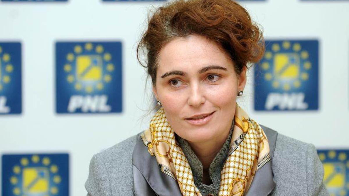 laura_scantei_dcnews_17601600