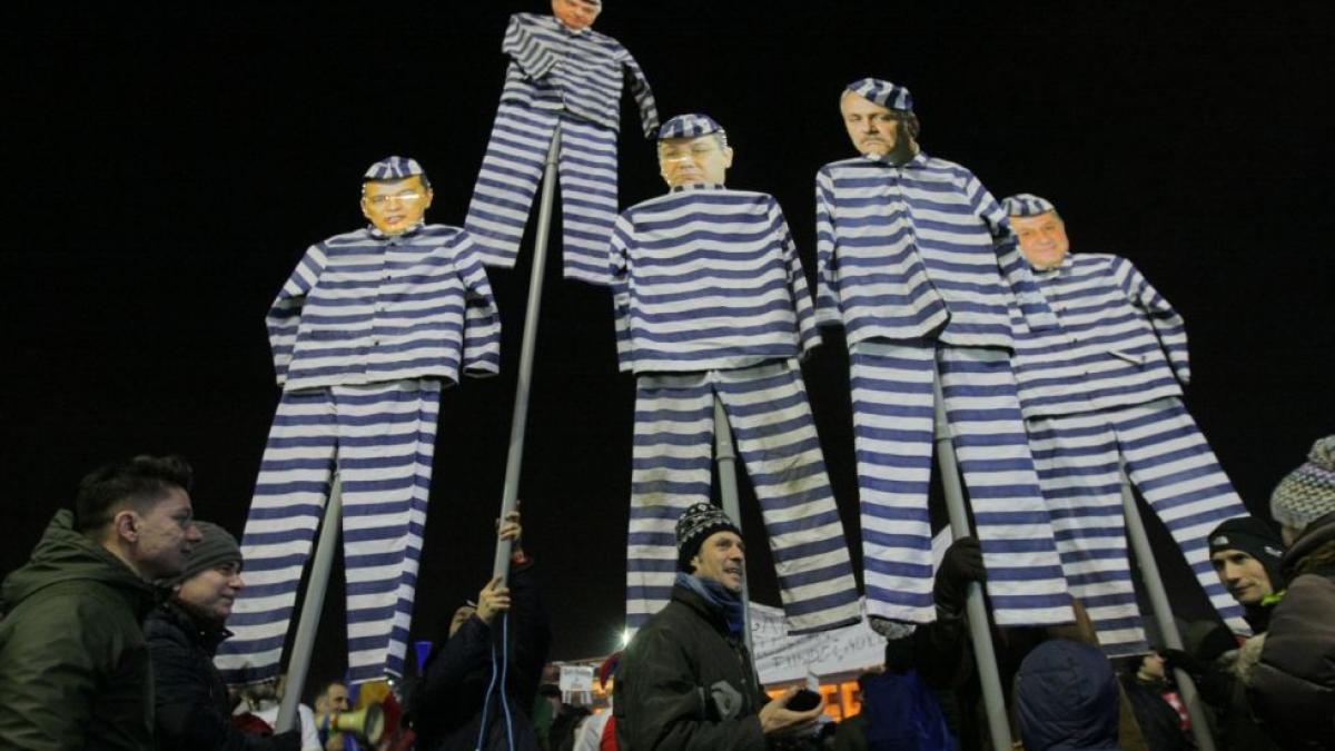 papusi_proteste_40781700