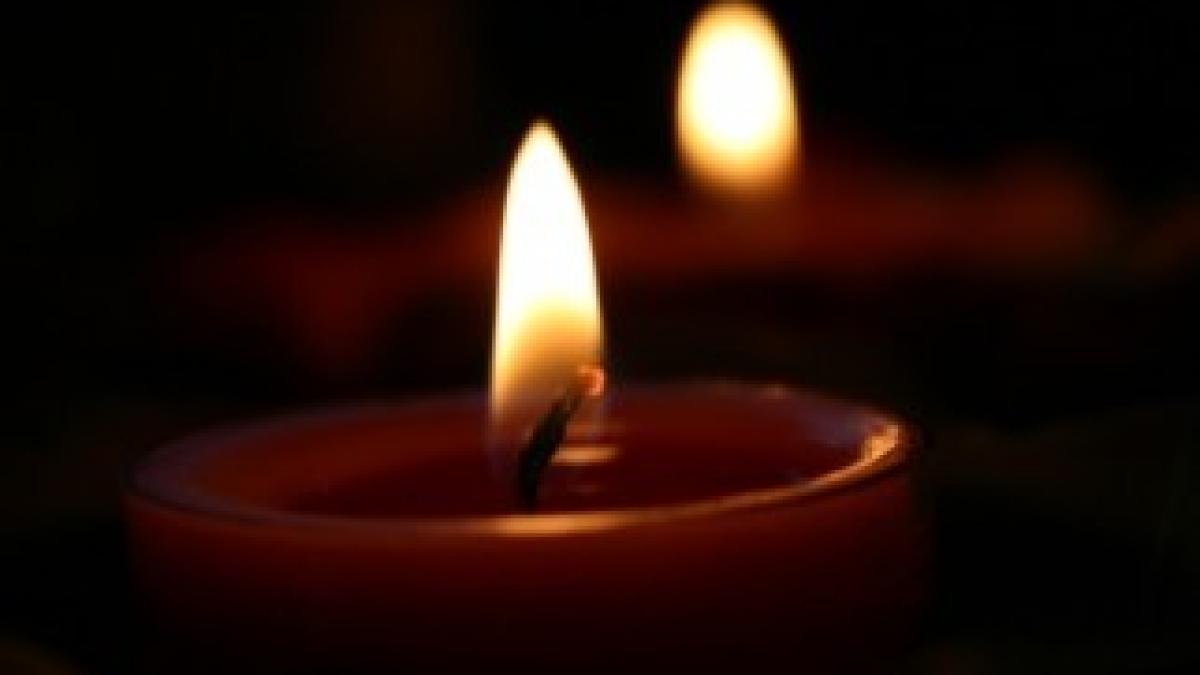 lumanari1_16032500_23894400