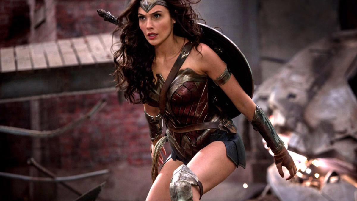 wonder_woman_gal_gadot_ultimate_edition_1024x681_26594900