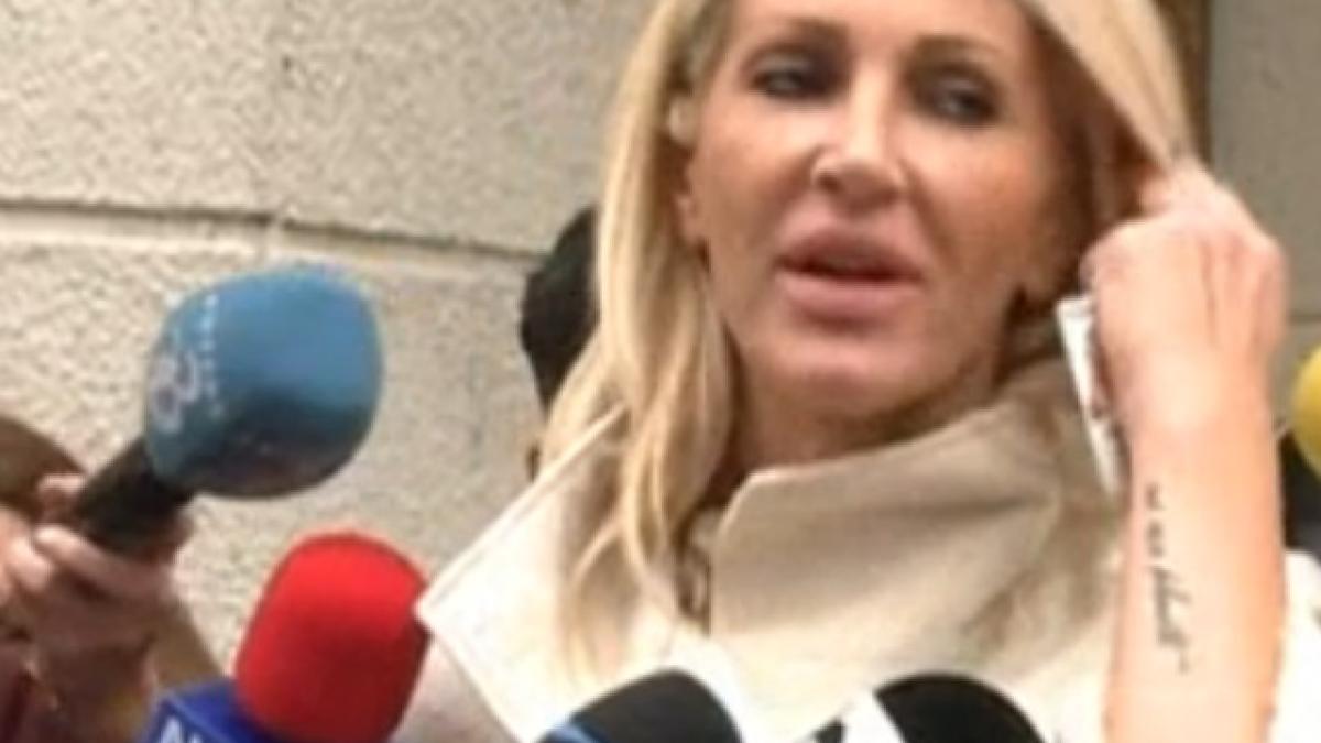 alina_petre_42933400