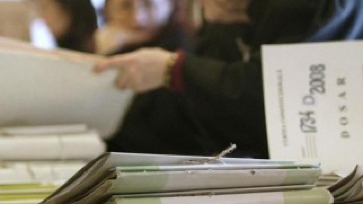 judecatoarele-antonela-costache-si-viorica-dinu-au-fost-retinute-de-procurorii-dna-18447701