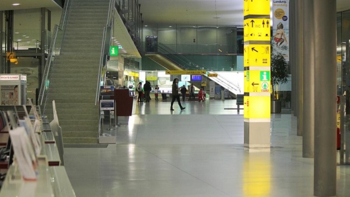 aeroport_din_turcia_atacat_cu_rachete_401946_32445700