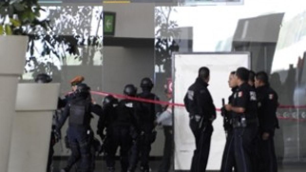 tag-reuters.com0000-binary_GM1E86Q081E01-BASEIMAGE