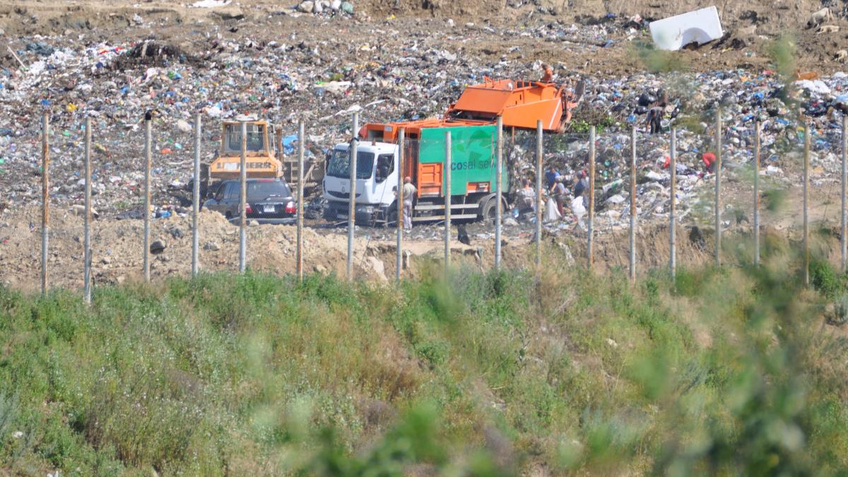 groapa_gunoi_glina_19080700