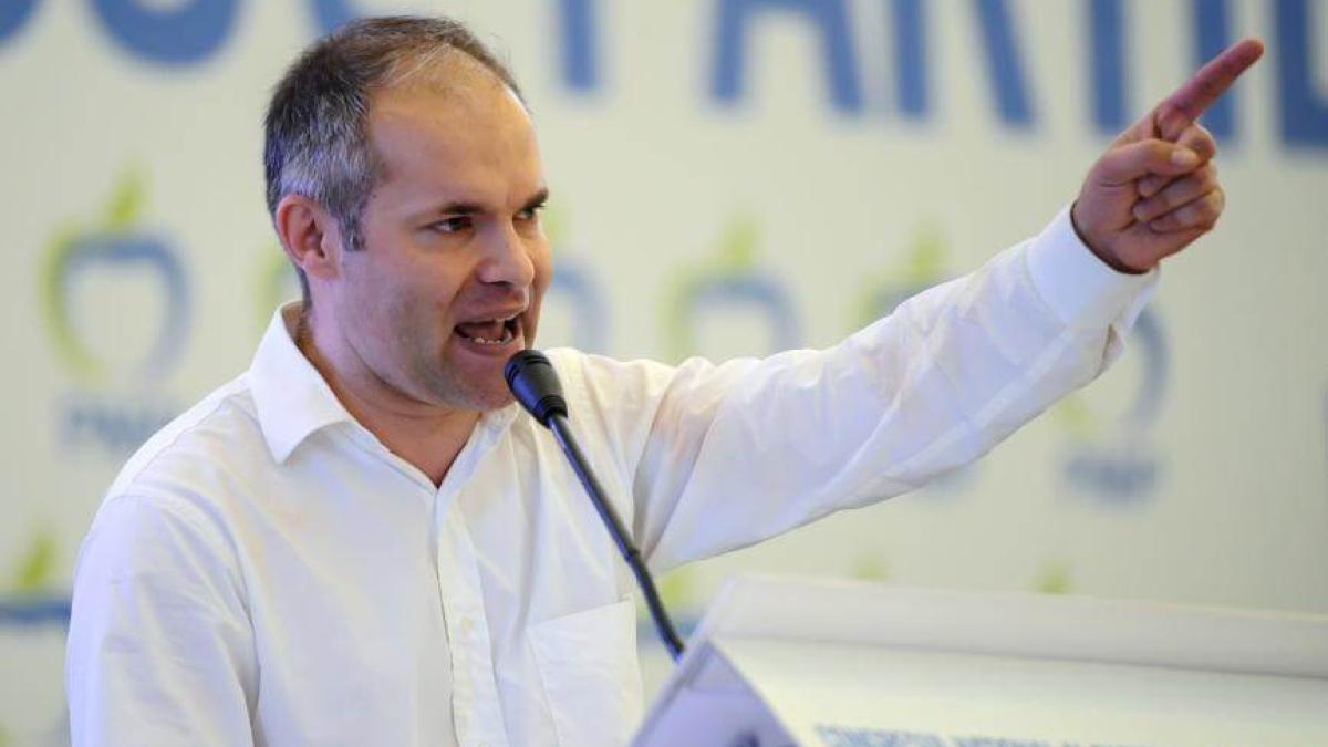 daniel_funeriu_51915700