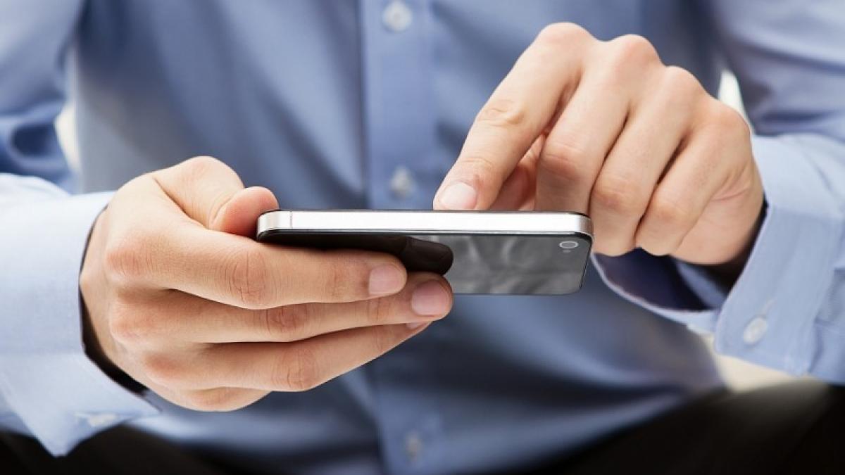 sondaj__91_din_cetateni_utilizeaza_telefonia_mobila__un_utilizator_din_trei_are__smartphone_1421396809_15388800