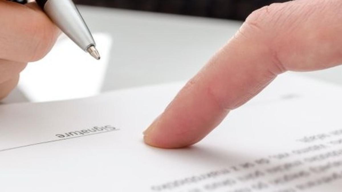 contract_semnatura_think_article_main_image_46594700