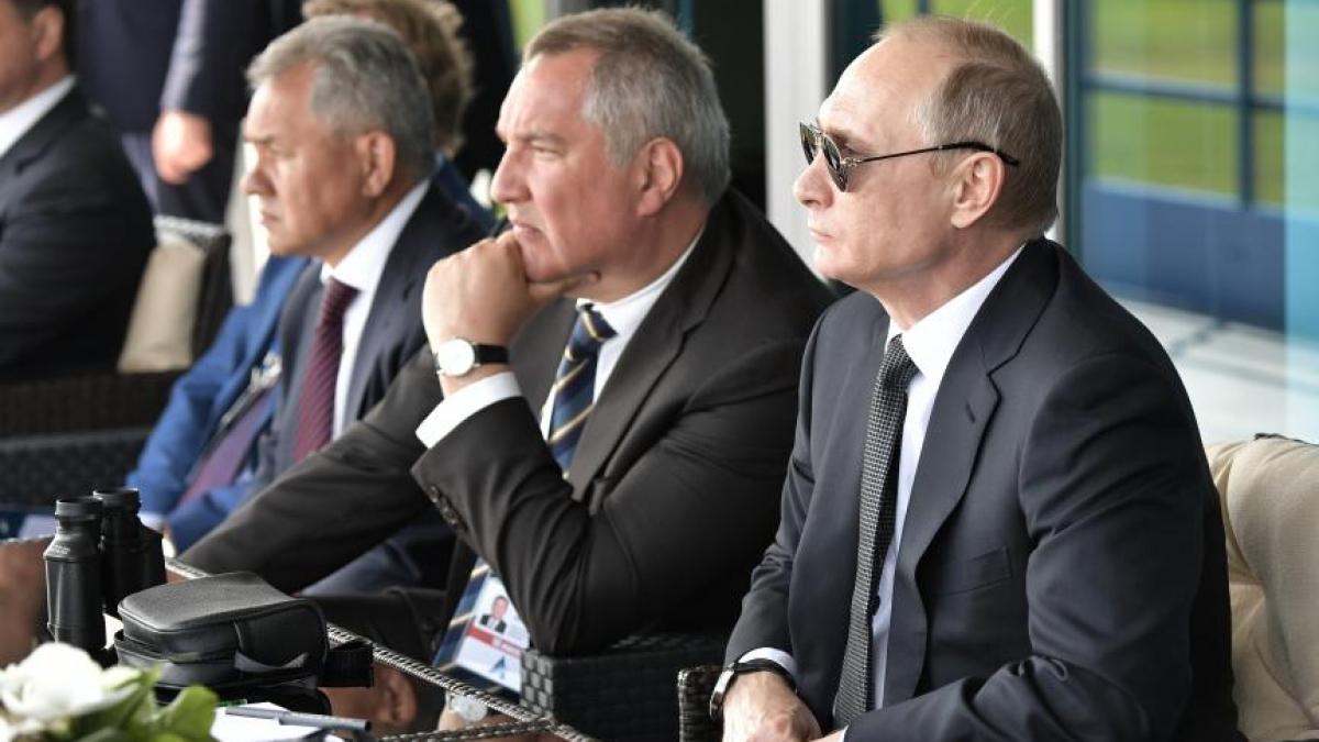 rogozin_putin_44328700