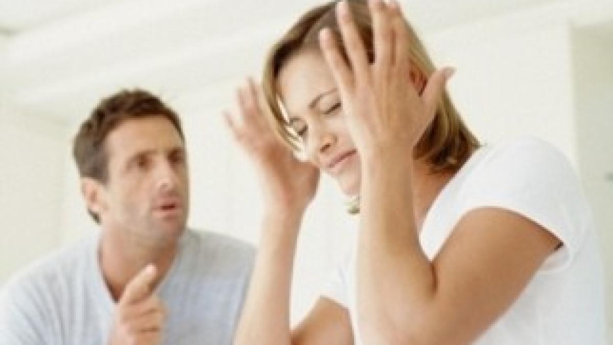 Ce-alegi-Facebook-sau-o-relatie-normala-cu-partenerul-de-viata