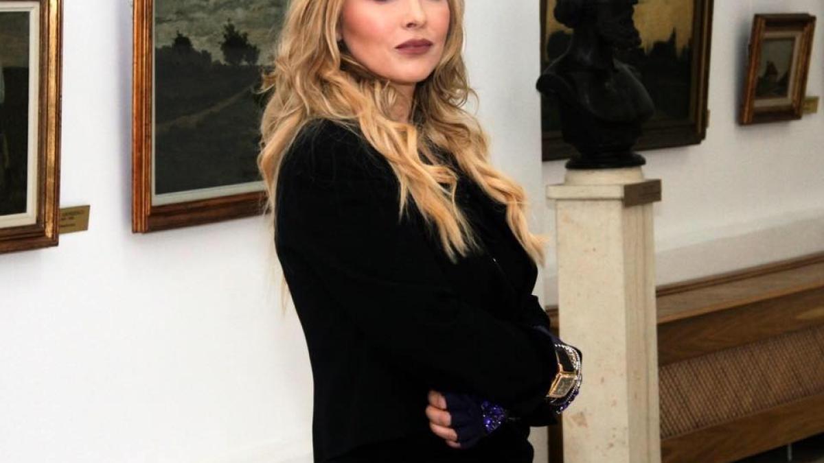 oana_calusa_92141900