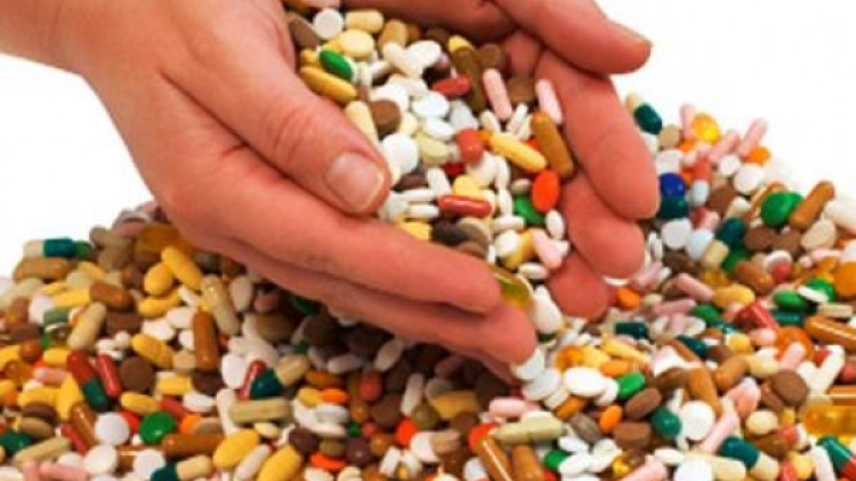 s604x0_gramada_de_pastile_49424600