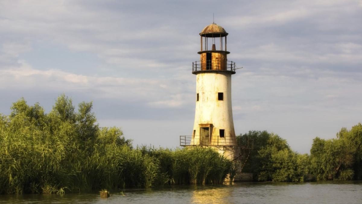 farul_sulina_delta_dunarii_romania_960x618_66835600