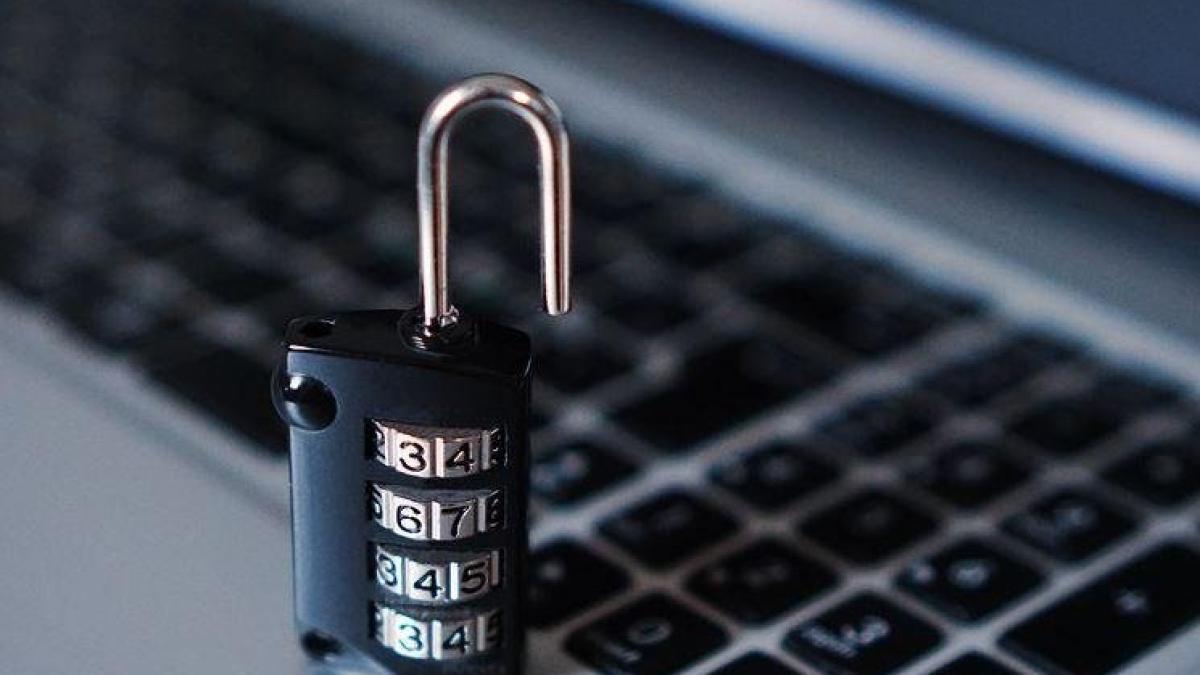 dezbatere aprinsa la dcnews de ce nu se apeleaza la noi de ce ne e frica de dna