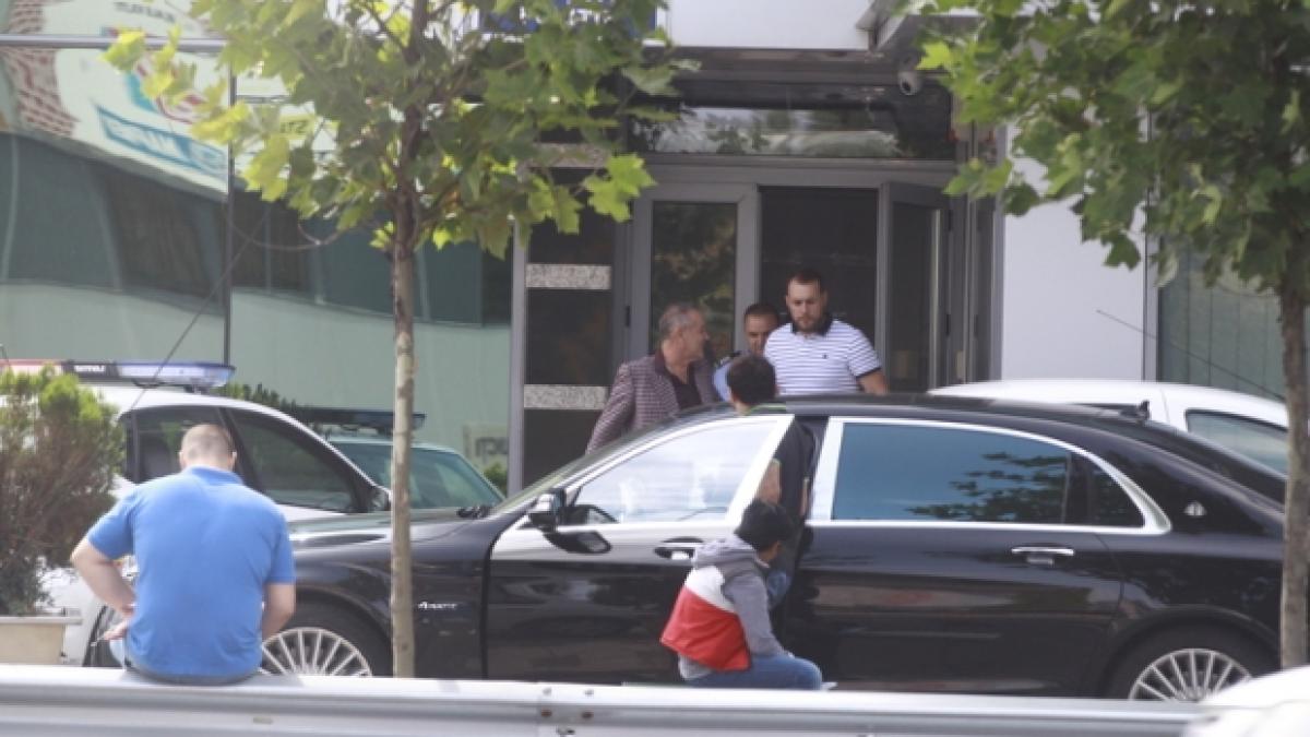 becali_politie_33824000