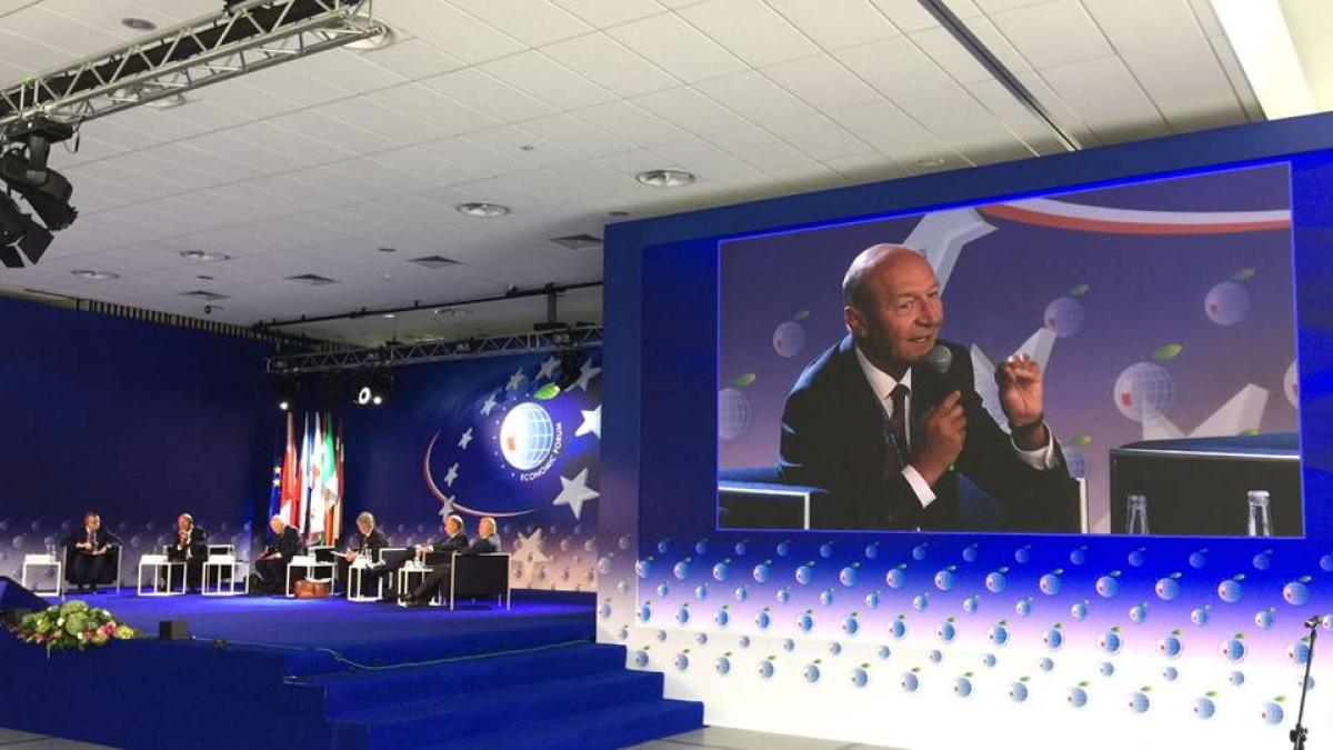 basescu_foto_facebook_81001400