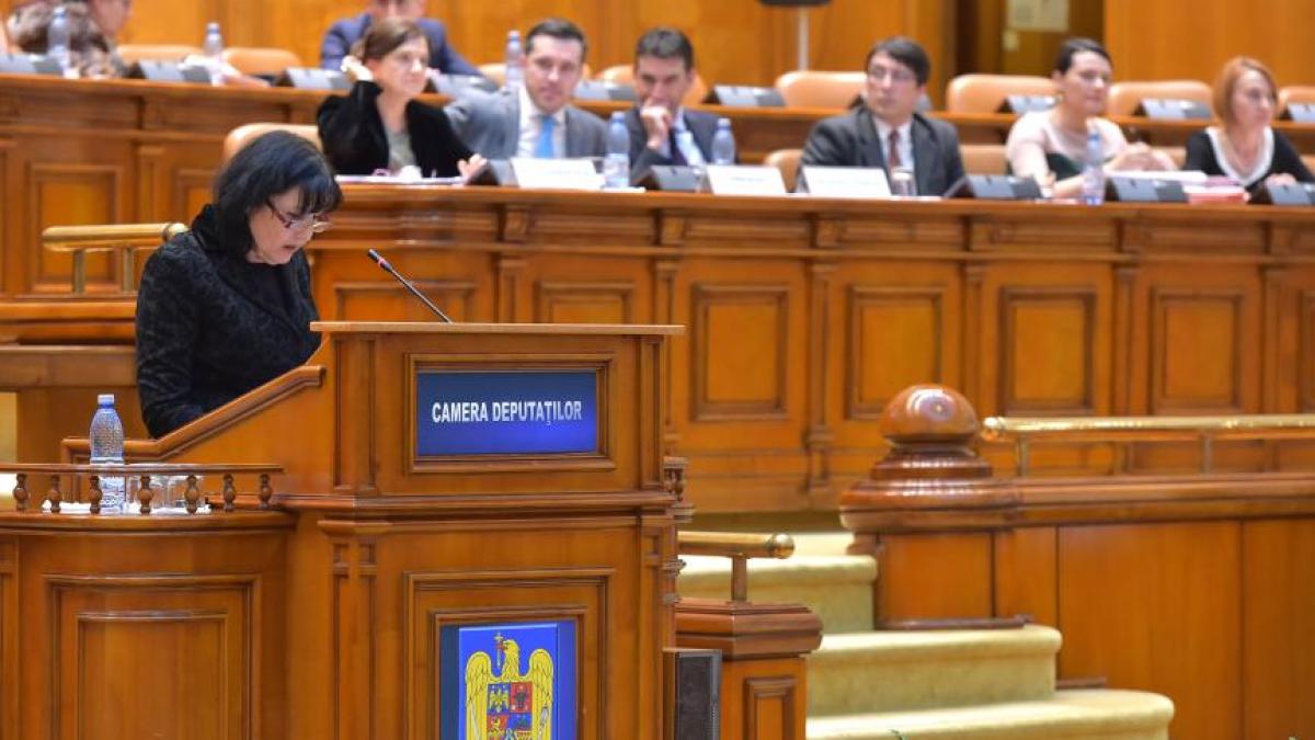 steluta_cataniciu_71728600