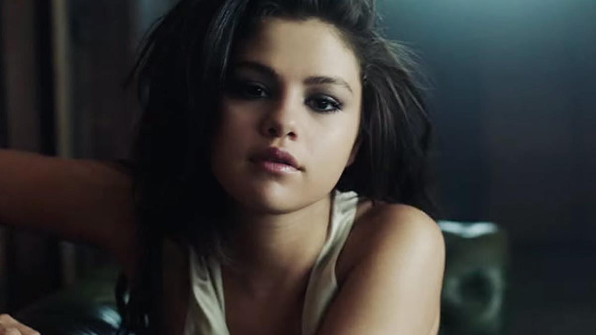 selena_gomez_54299400