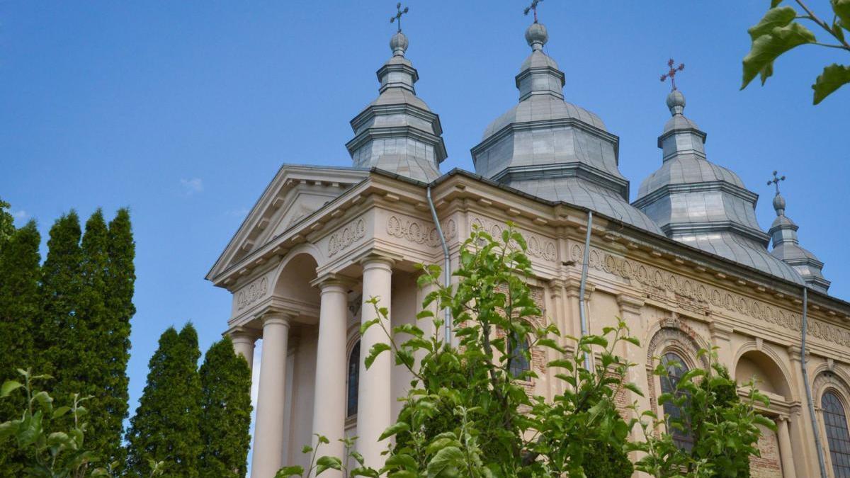 manastirea_frumoasa__vedere_exterioara_1_15570500