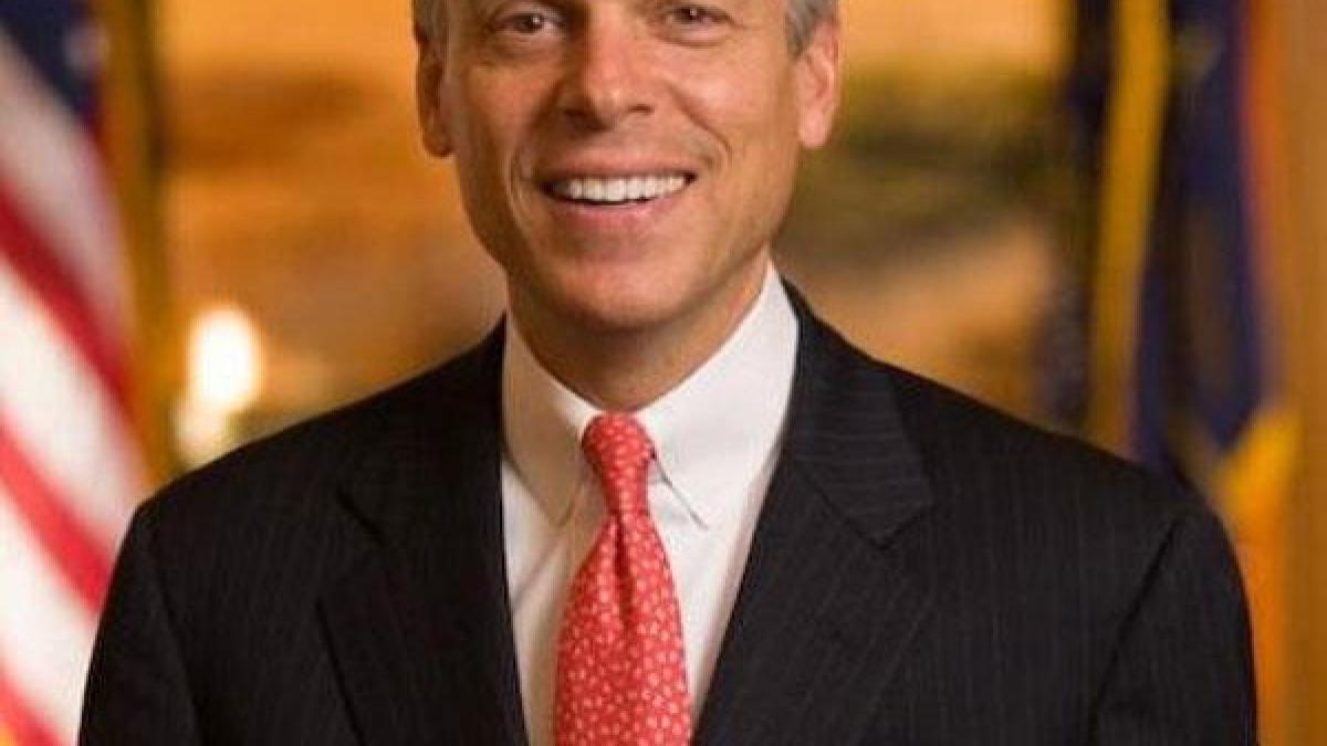 john_huntsman_50450300