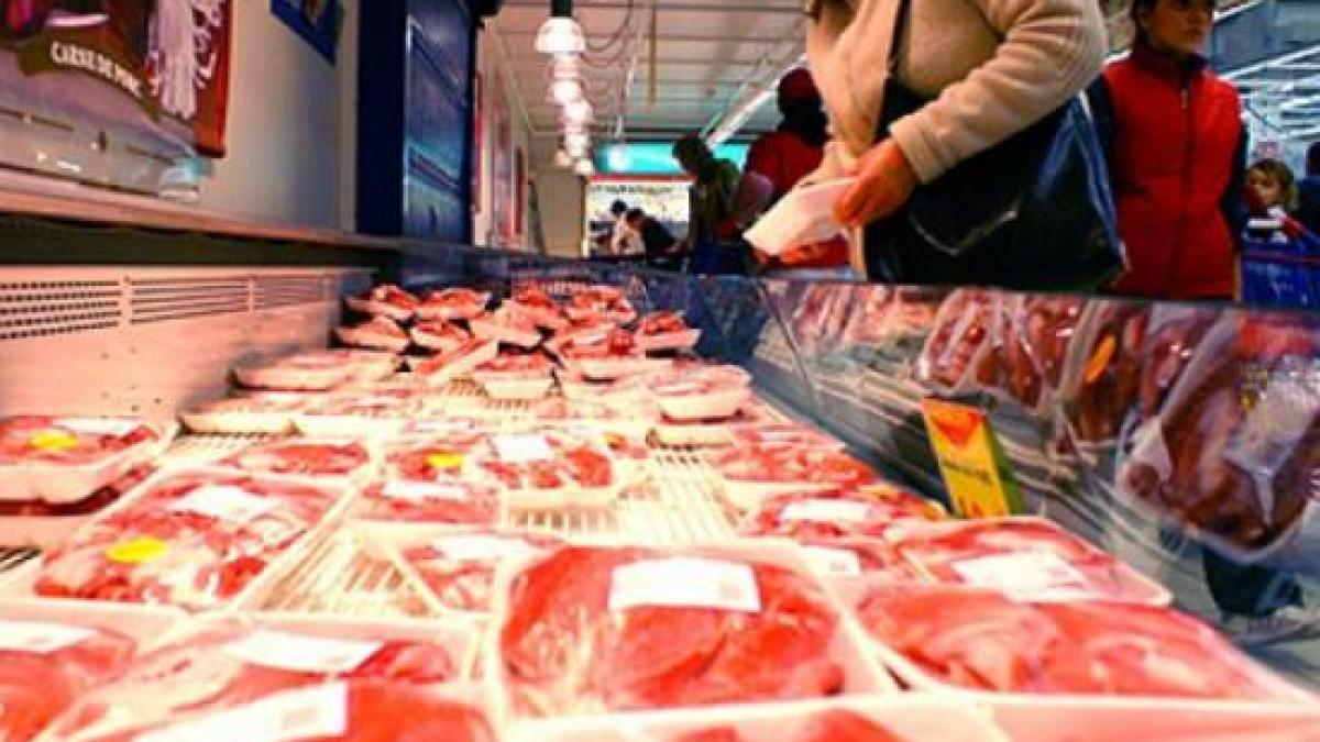 peste_patru_tone_de_carne_expirata_confiscata_de_politisti_de_la_depozite_din_ilfov_302462_16432700