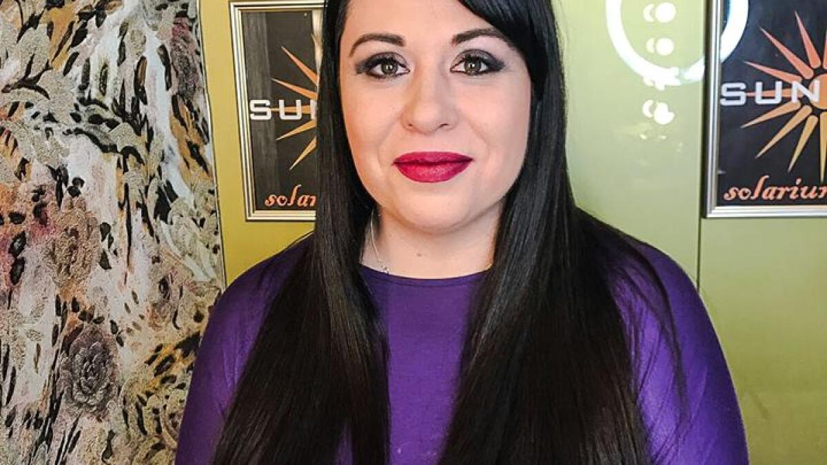 oana_roman_bruneta5_dcnews_34469600