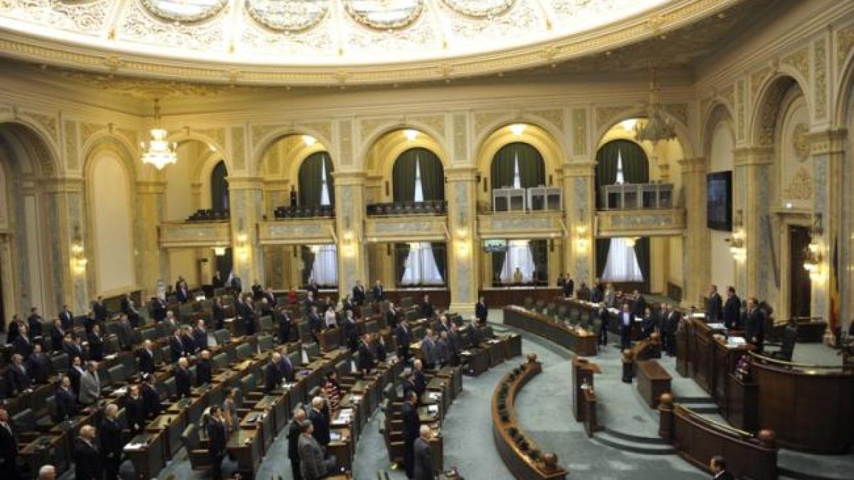 comisia_juridica_din_senat_a_aprobat_scaderea_pragului_la_referendumuri_la_30_18452398_20196700