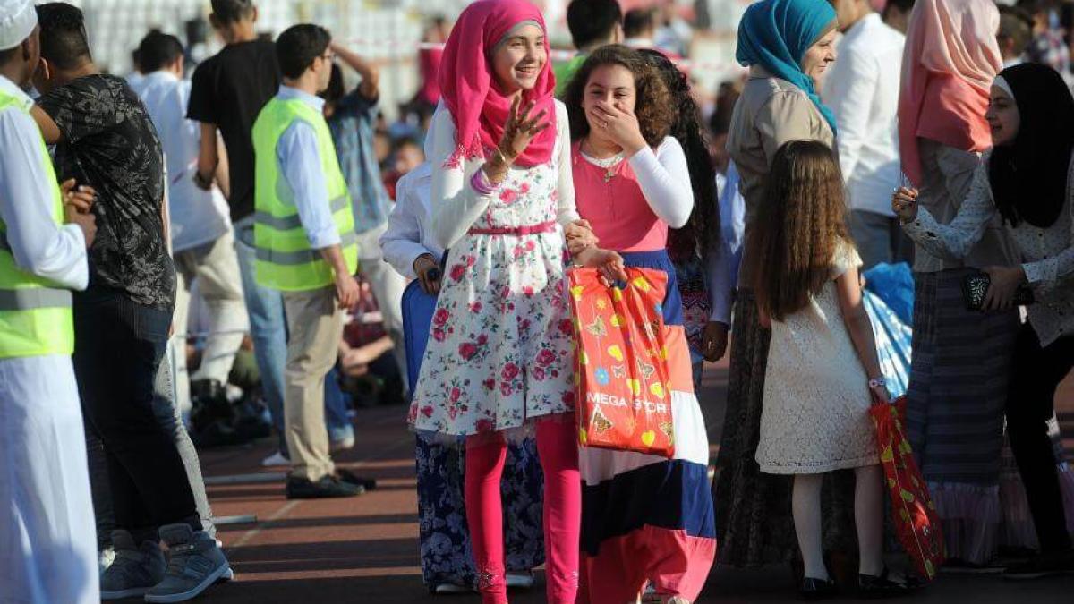 studenta_musulmana_scandal_universitate_37983400