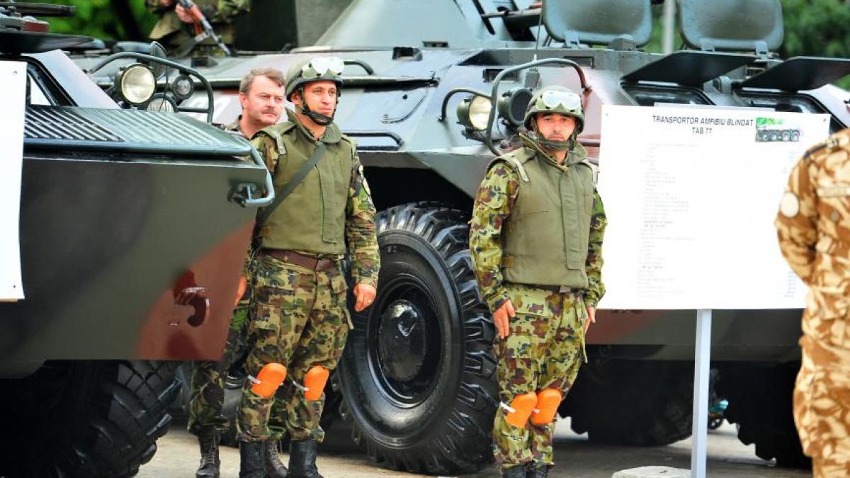 armata_romana_soldat_militar_tab_transportator_blindat_75890400