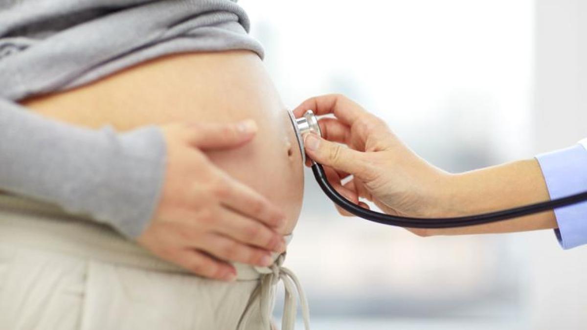 femeie_insarcinata_10483500