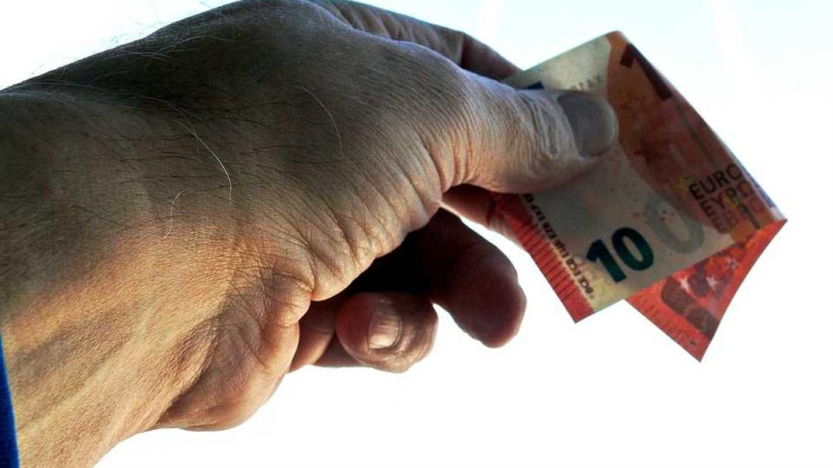 santaj_bani_euro_cadou_77944100