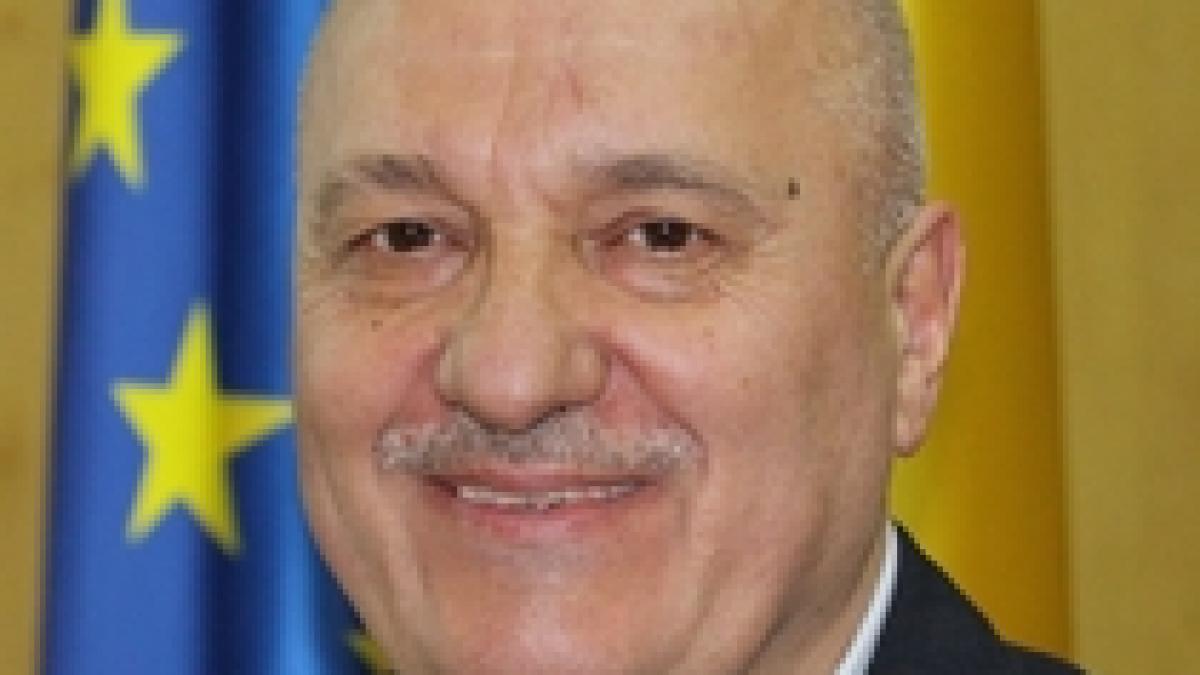 small_mircea_mihaies_2017_58085900