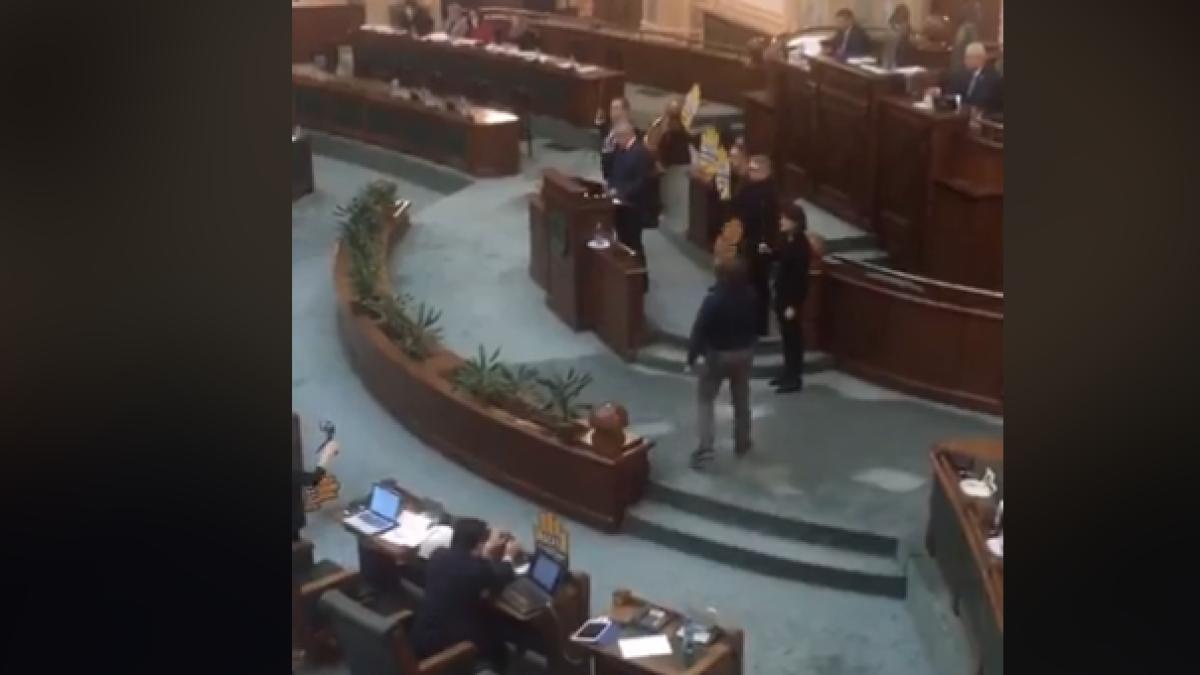 screen_shot_2017_12_19_at_13_04_48_65257800