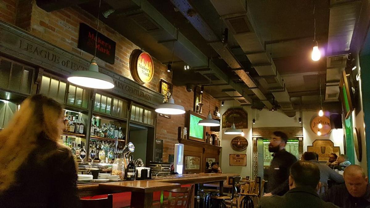 14570455_1422278341123510_8797179827502534486_n_08317300