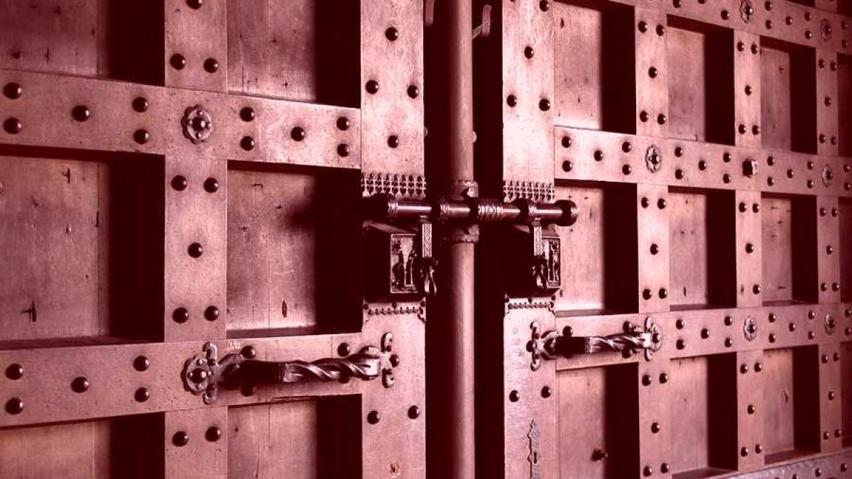 poarta_incuietoare_47910700