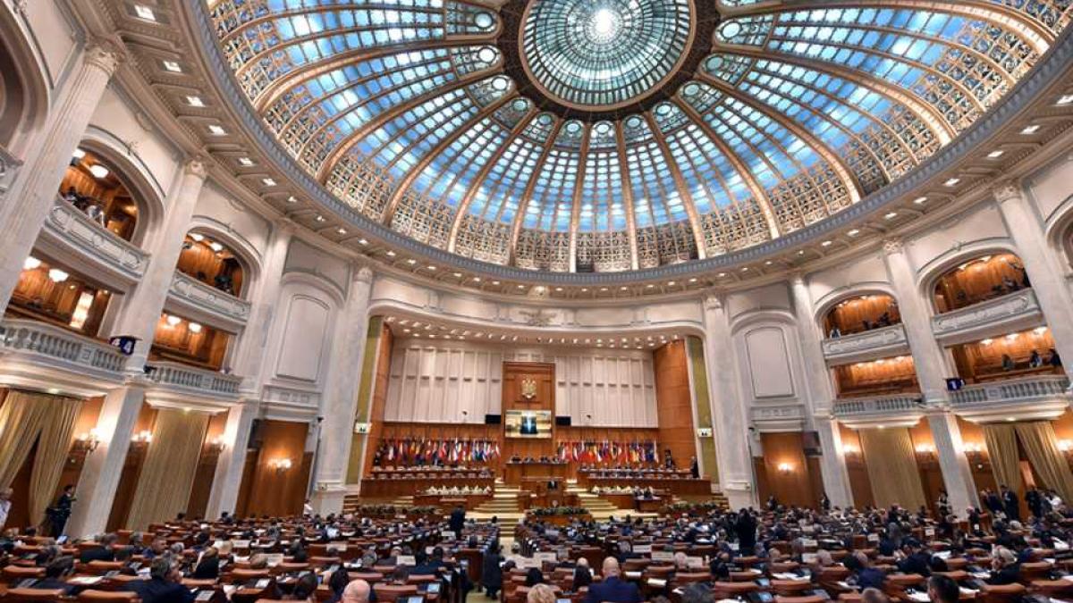 camera_deputatilor_03_87433100