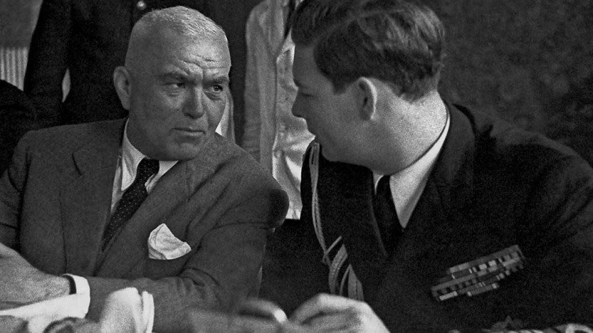 petru_groza_regele_mihai_11628000