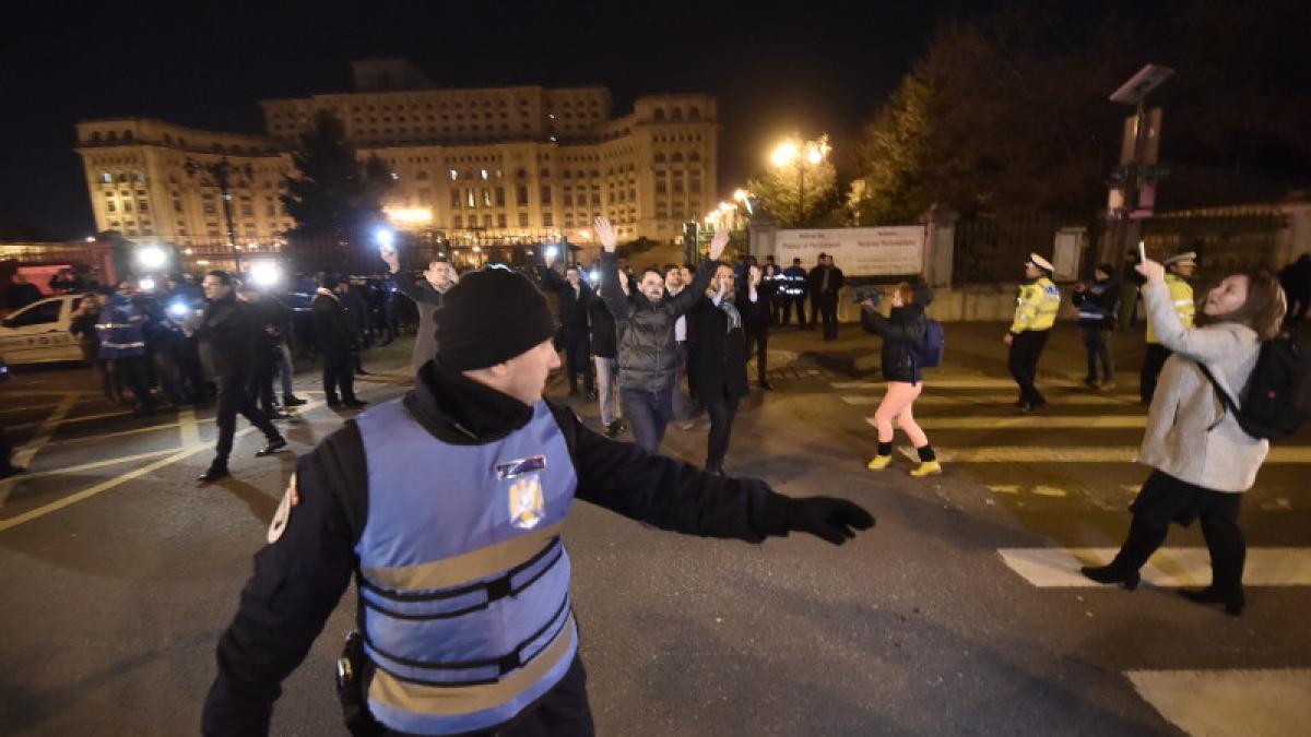 jandarm_proteste_parlament_04296500