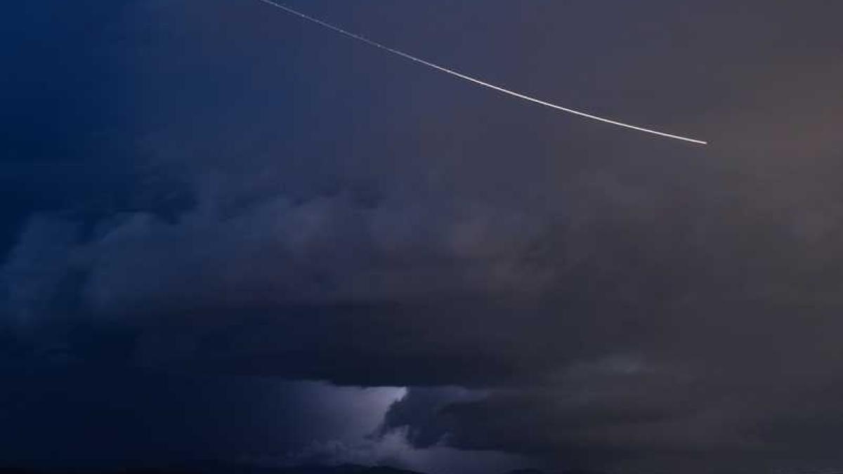 cometa_obiect_zburator_94268000