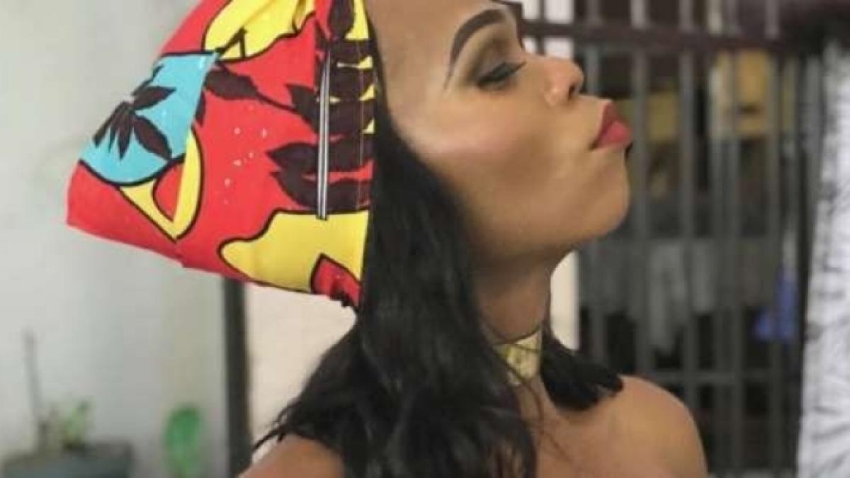 lara_60654800_13304900