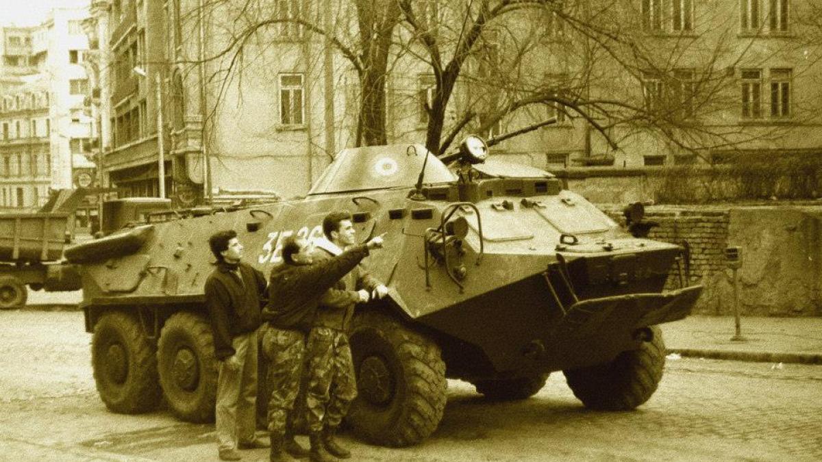 razvan_savaliuc_revolutie_83380700