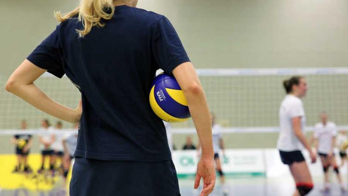 volei_feminin_520083_960_720_13354500