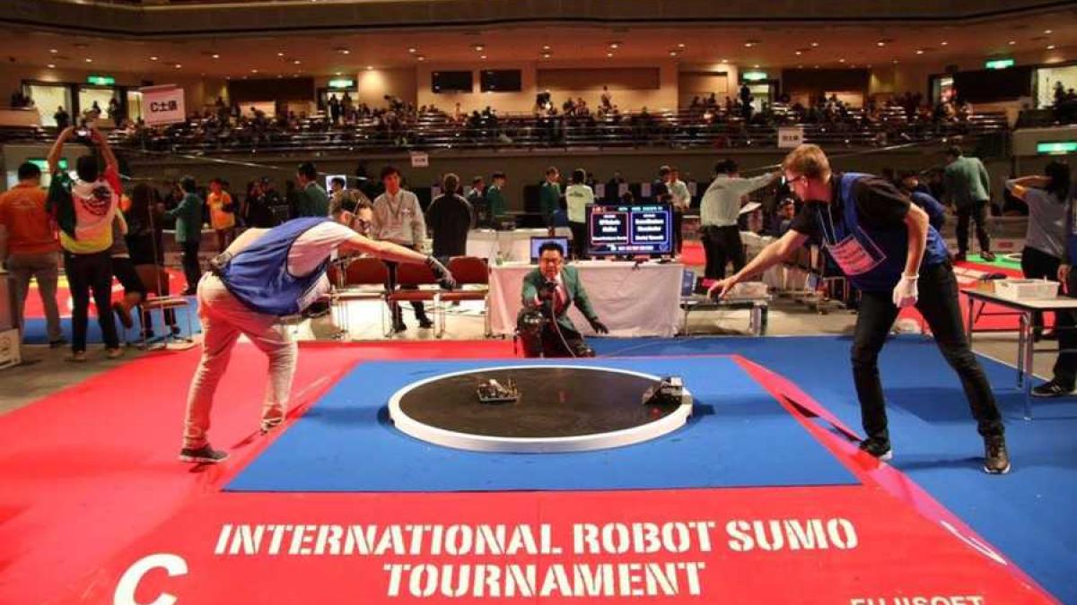 turneu_roboti_01059400