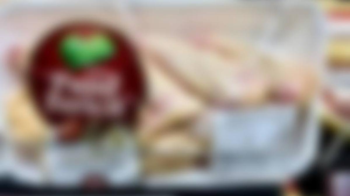 27157102_10215589272667647_593796071_n_34499700