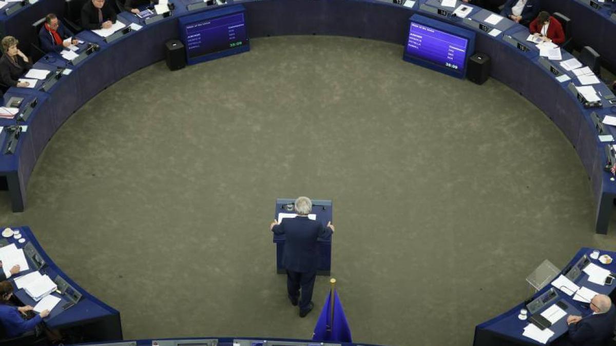 juncker_dcnews_parlamentul_european_63092700