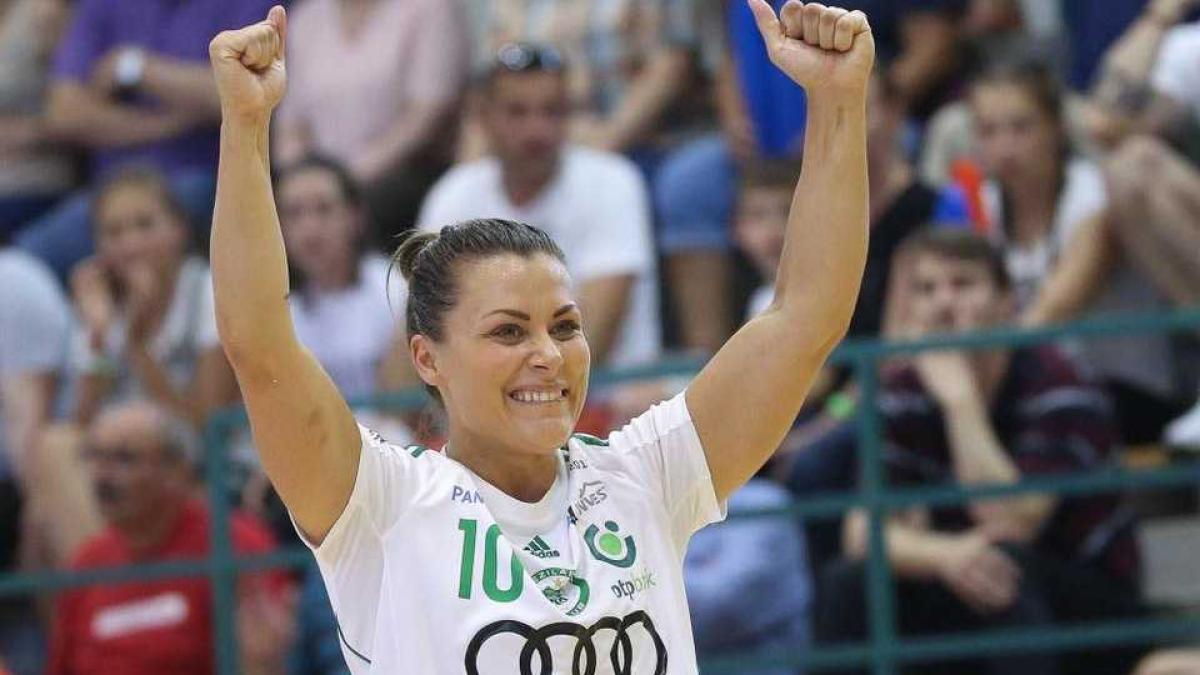 nora_mork_fcbook_01630000